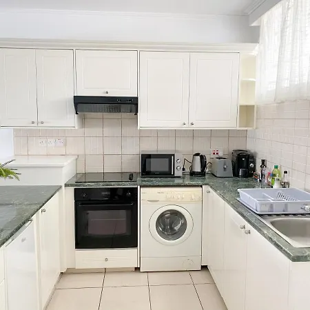 Apartment Sea Anemone